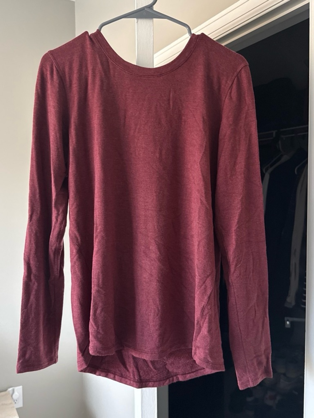 Women's Long-Sleeve Crewneck Sweater - Wine Very Soft
